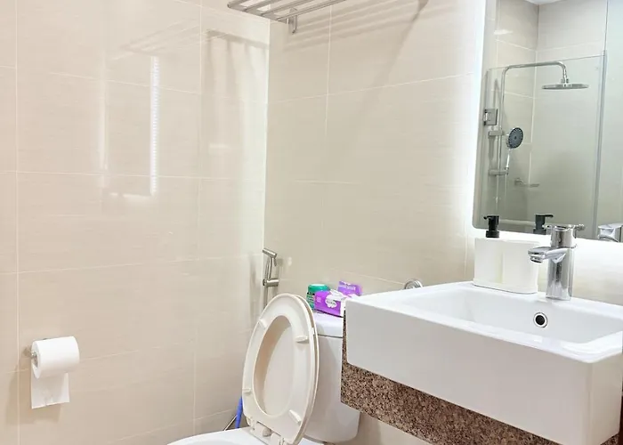 Apartment New! Spacious & Cozy Wifi 350mbps Uptown Bgc Backhome4