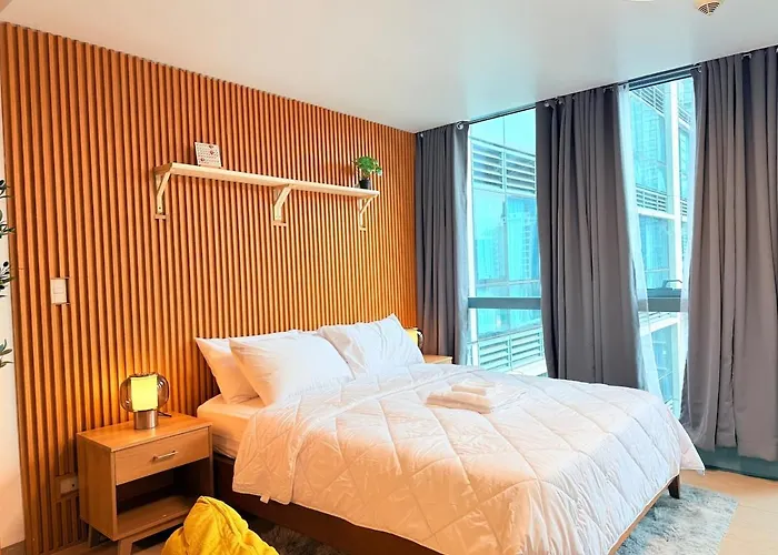 New! Spacious & Cozy Wifi 350mbps Uptown Bgc Backhome4 *