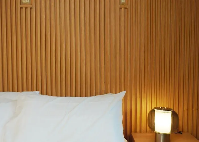 New! Spacious & Cozy Wifi 350mbps Uptown Bgc Backhome4 Apartment Manila
