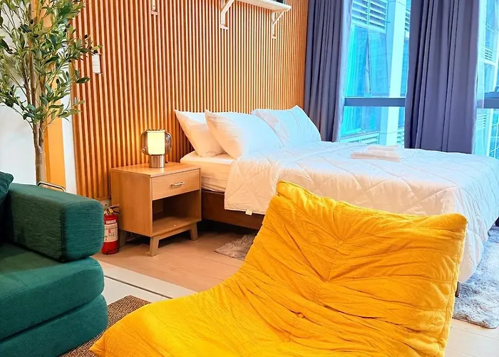 Apartment New! Spacious & Cozy Wifi 350mbps Uptown Bgc Backhome4